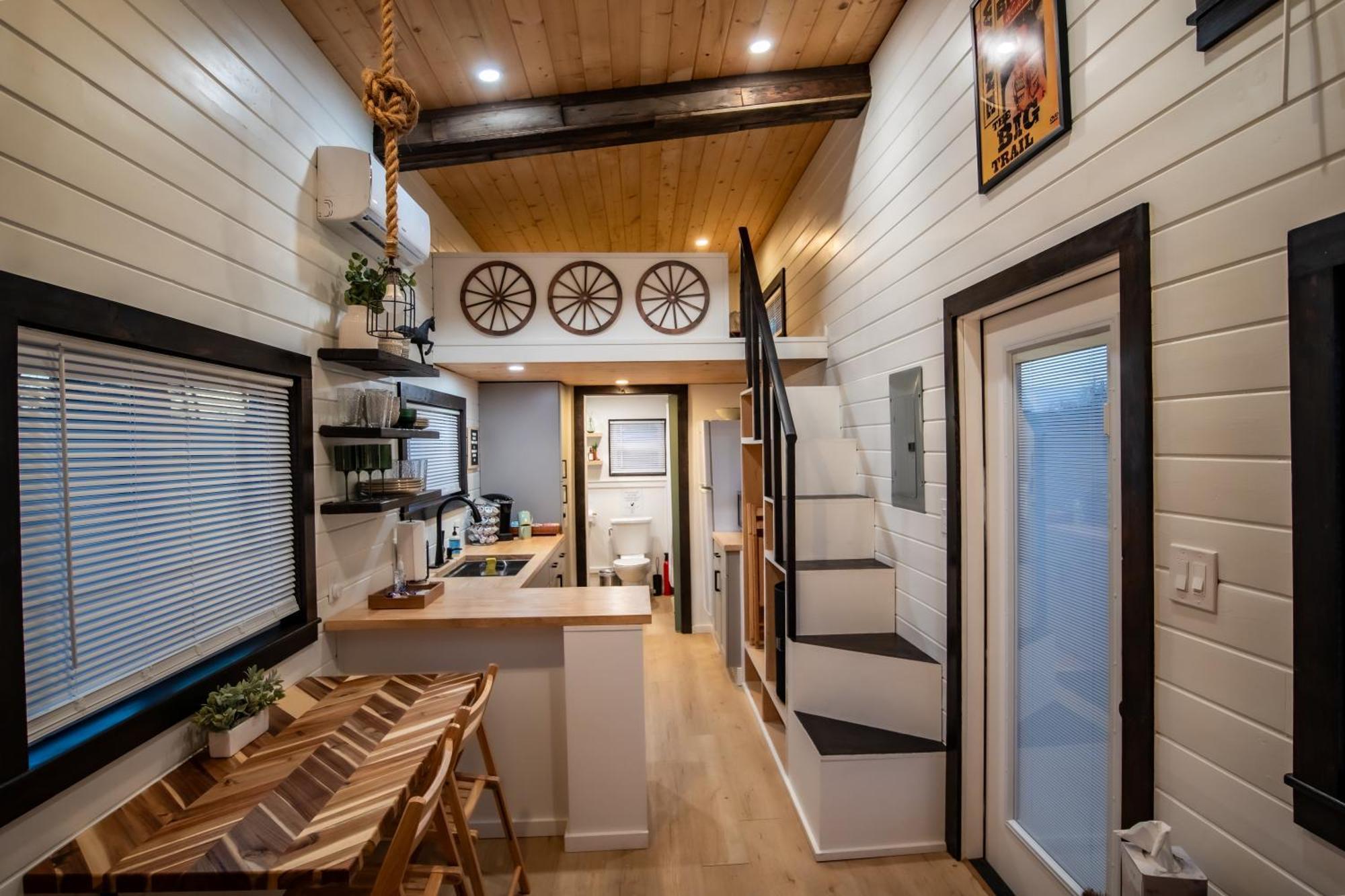 Unique Tiny Home Minutes From Downtown Ellensburg Bagian luar foto